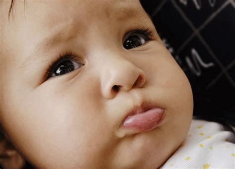 La Importancia De Los Gestos Faciales Iii Bebé Feliz