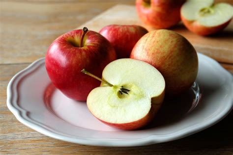 Gambar mewarnai buah apel cocok untuk tk dan paud source. Kumpulan Gambar Buah Apel Yang Segar