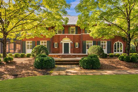 A Charlotte Home That Blends Historic And Modern Elements Wsj