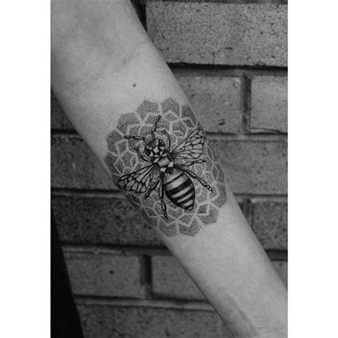 Sacred Geometry Bee Tattoo Tattoos Bee And Honeycomb Tattoo