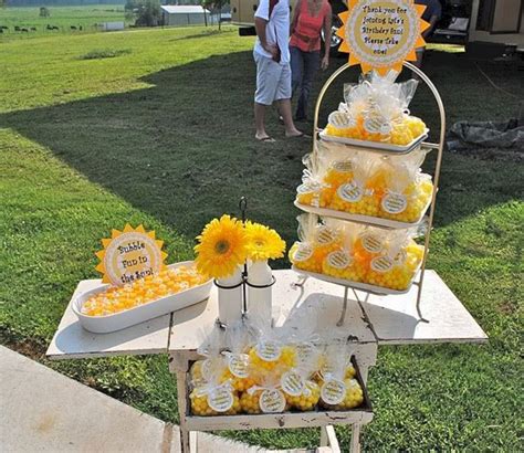 10 Stunning Sunflower Party Design Ideas For Your Wedding Reception