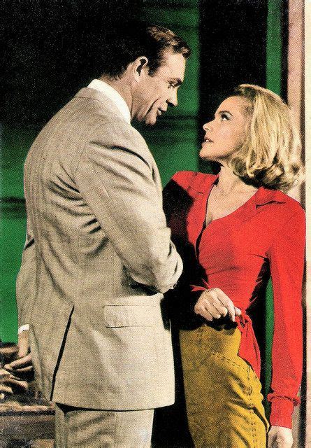 Honor Blackman And Sean Connery In Goldfinger 1964 Sean Connery