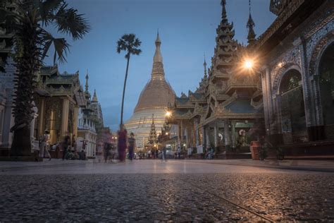 Die stadt liegt in der region sagaing, rund 300 kilometer nördlich der hauptstadt naypyidaw. Reisebericht Yangon, die ehemalige Hauptstadt von Myanmar