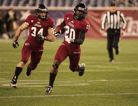 Umass Football Post Season Wrapup Defensive Backs Could Be Strength In