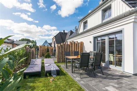 Wir werfen nun einen blick auf die terrasse am haus. die Terrasse am Haus | Ferienhaus, Haus, Terassenideen