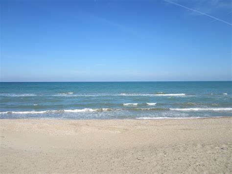 Abruzzo mare e monti fırsatlarına bakın (ücretsiz iptal seçeneği ile tamamen iade edilebilir fiyatlar dâhil). Giulianova, foto di Giulianova alta e Giulianova lido