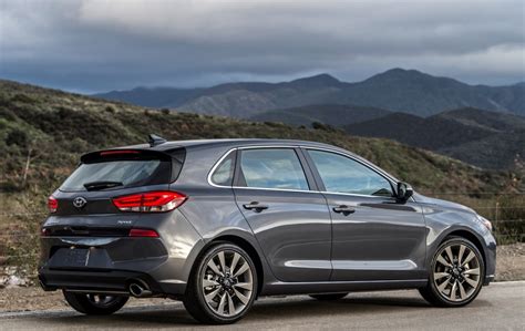 Check spelling or type a new query. Hyundai redesigns the Elantra hatchback for 2018; base GT ...