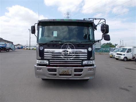 The euro1 emission standards are adhered to through employment of electronically. Hino Prime Mover SH4FDC - Amena & Sons - Your best ...