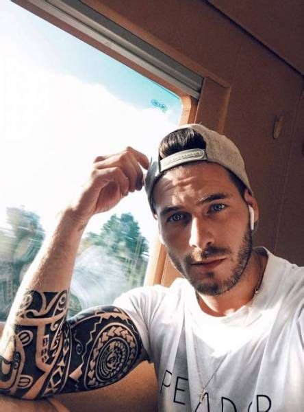 Tattoo Arm Boy Beards 28 Ideas Tatuagem Maori Tatuagens Homens