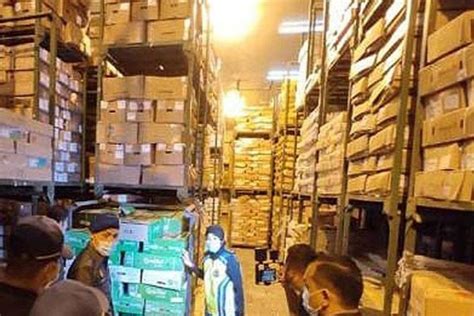 Seseorang dapat dianggap bermoral apabila memiliki kesadaran untuk menerima serta melakukan peraturan yang berlaku dan bersikap atau memiliki tingkah. Isu Daging Kartel, Apa Sebenarnya Yang Berlaku? - Wanista.com