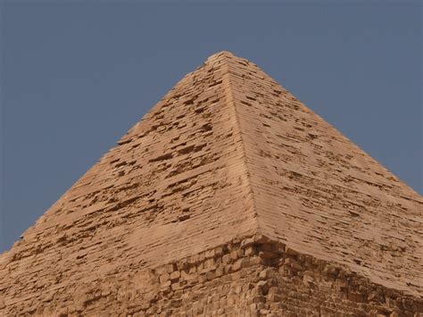 Filealig Khafre Pyramid Top 437 Wikimedia Commons