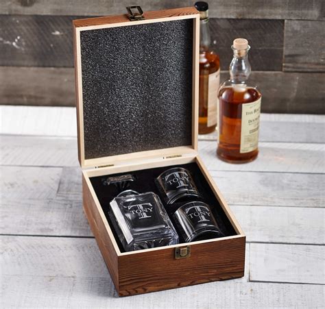 Personalized Whiskey Decanter Engraved Decanter Set Monogrammed Decanter Groomsmen T