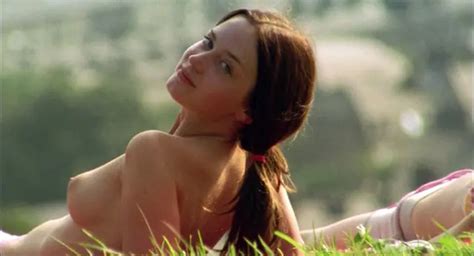 Nude Video Celebs Emily Blunt Nude Natalie Press Nude My Summer Of Love