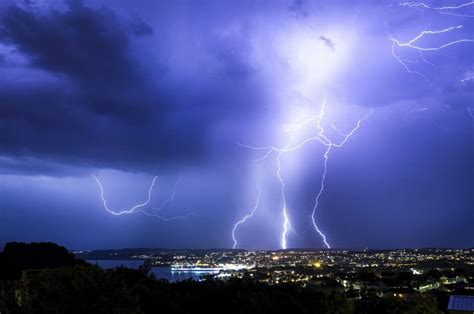 Lightning Shocking Pics Show Apocalyptic Thunderstorms Hitting Uk