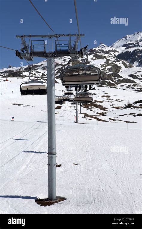 Ski Lift Pylon Hi Res Stock Photography And Images Alamy