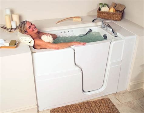 Looking for a safe way to bathe without any help? Best Walk-in Tub Reviews