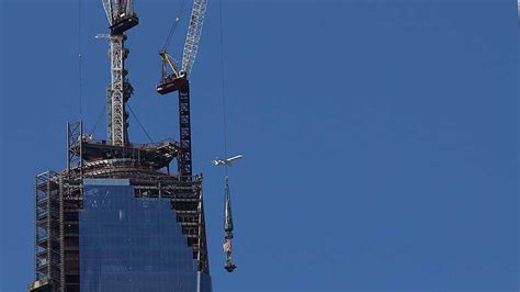 Colocan La Antena Del Nuevo World Trade Center En La Zona Cero De Nueva