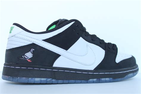 Authentkicks Nike Sb Dunk Low Pro Staple Panda Pigeon