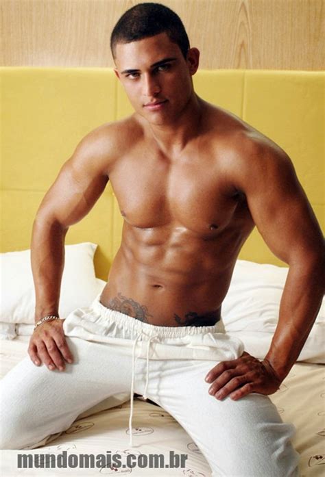 Daily Bodybuilding Motivation Hot Model Diego Lauzen
