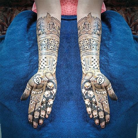 Eye Catching Mehndi Designs For The Season Weddingplz