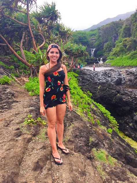 Maui 7 Pools Waterfalls