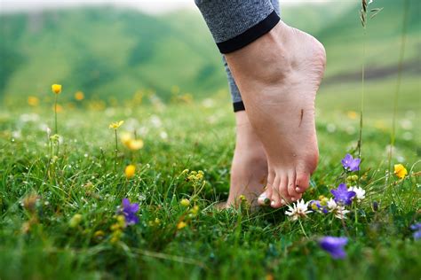 Walking Barefoot On Grass 4 Reasons Why You Should Do It