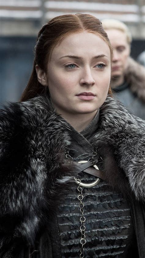 Who every got character is. Fãs acreditam que Sophie Turner revelou o final de Game of ...