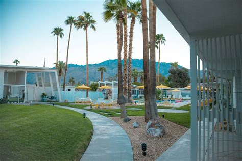 The Monkey Tree Hotel The Most Iconic And Intriguing Palm Springs Hotel