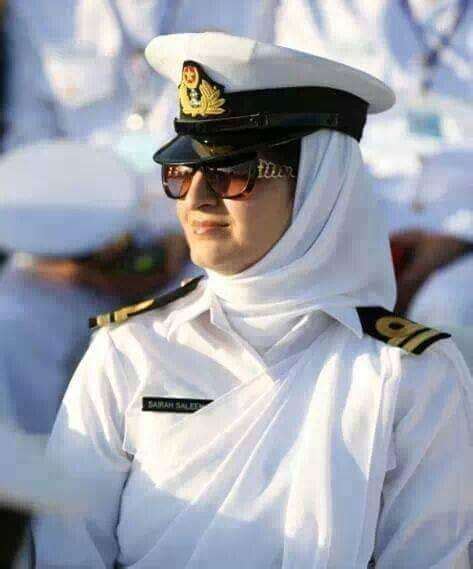 Royal to distinguish naval ranks from army ranks, such as captain and lieutenant, all royal navy officer ranks below admiral (midshipman all the way up to. Can ladies join the Pakistan Army? - Quora