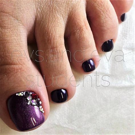 Purple Rhinestone Toe Nailart Purple Toe Nails Toe Nails Toe Nail