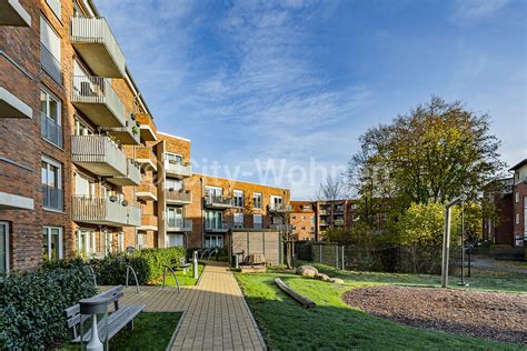 Möblierte Wohnung In Hamburg Schnelsen Mit Balkon Und Pkw Stellplatz