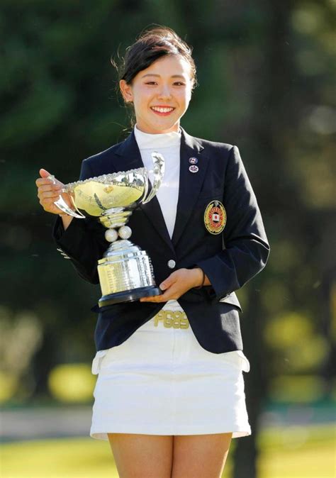 Jun 08, 2021 · 女子ゴルフの海外メジャー、全米女子オープンで優勝した19歳の笹生優花選手が7日付けの最新の世界ランキングで40位から9位に順位を上げました。 吉田優利、藍以来の2冠!「うれしい」日本ジュニアV 夢は米 ...