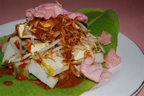 Kupat Tahu From The Original Food Sunda The Beauty Of West Java
