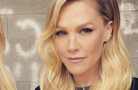 Jennie Garth Fires Back At Trolls Who Think She Looks Unrecognizable
