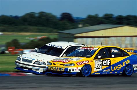 Renault dealer racing joined the british touring car championship (btcc) in 1993, with tim harvey and alain menu in a renault 19 16s. Blog do Boueri: Maio 2013
