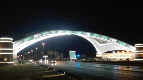 شاهد كيف يستقبل مطار الرياض زوَّاره مع ليالي العيد