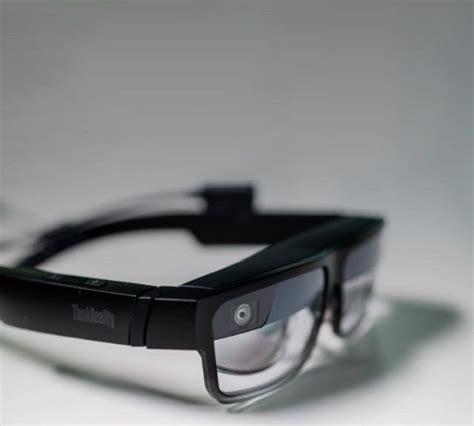 Atoztechy Lenovo Unveils The Thinkreality A3 Ar Smart Glasses At Ces 2021