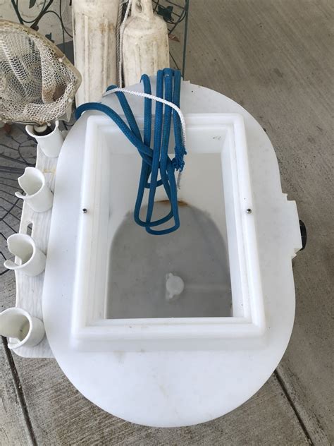 For Sale - 32 gallon bait tank | Bloodydecks