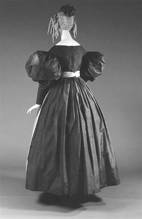 1800s Fashion 18th Century Fashion 19th Century Historical Costume