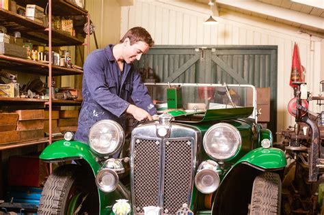 14 Fascinating Facts About Antique Car Restoration