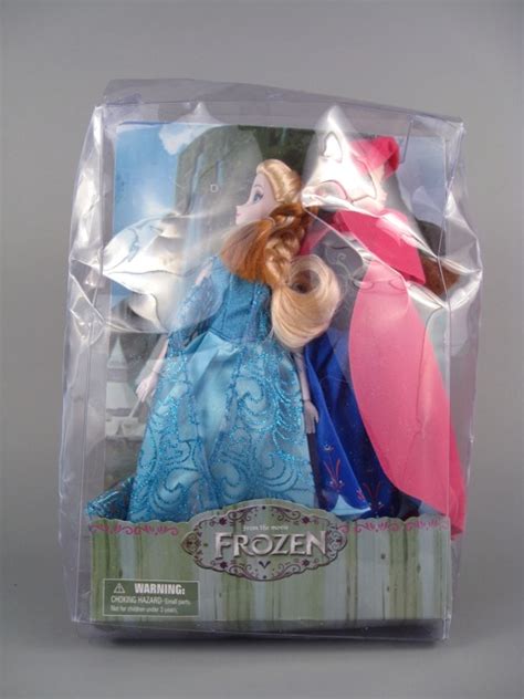 Anna And Elsa Knockoff Dolls From China The Toy Box Philosopher