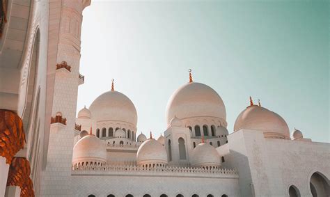 Sunnah seorang imam berkhutbah dua kali pada shalat hari raya (idul fitri dan idul adha), dan memisahkan kedua khutbah dengan duduk. Khutbah Idul Fitri Singkat PDF, Teks Khutbah Idul Fitri ...