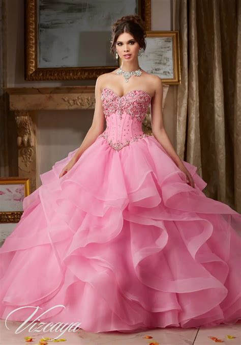2017 Pink Champagne Ball Gown Quinceanera Dresses With Beaded Ruffles