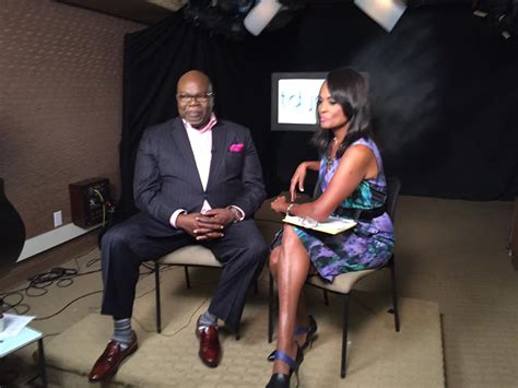 13news Now Anchor Regina Mobley S Exclusive Interview With T D Jakes