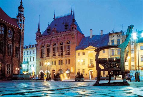 Top 10 Things To Do And See In Warsaw Poland Travel Pop Find Cheaper Travel Tickets