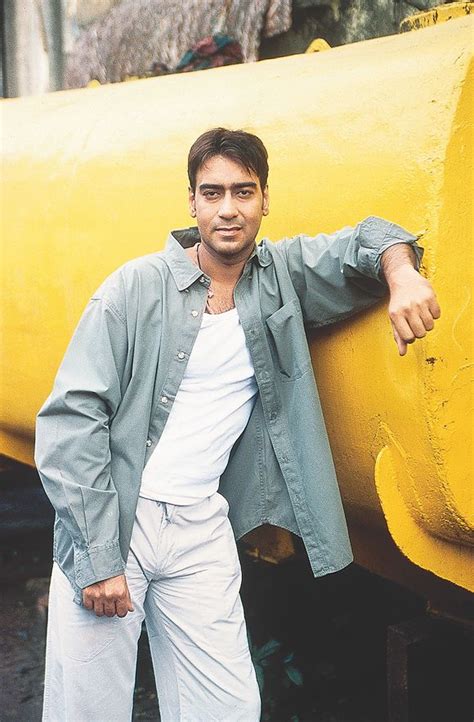 Ajay Devgan Photo Gallery Photos Pictures Filmography And Wallpapers