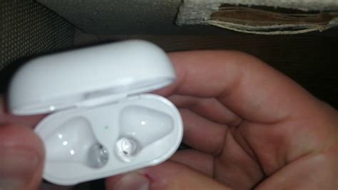 Pairing A Replacement Airpod