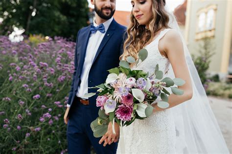 Wild Bridal Bouquet Pink Boho Vjenčani Buket Zagreb Long Bridal Gown