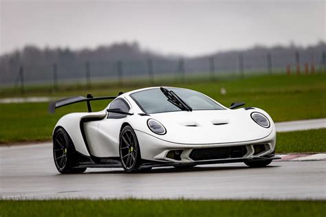 Rhino RR01 : la "pistarde" ultime… que vous devez assembler