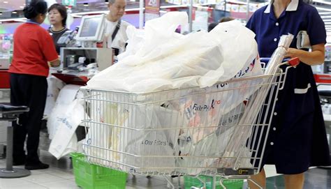 Two big government hospitals, the university of malaya medical centre (ummc, formerly known as. Charge 10 cents for plastic bags - cannot - because cheng ...